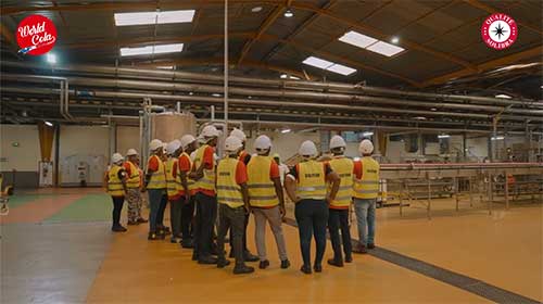 Nos internautes découvrent les coulisses du processus de fabrication de World Cola.