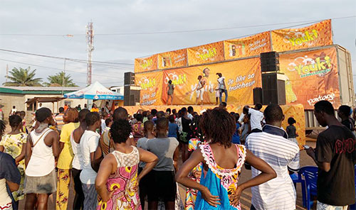VACANCES FRUITÉES AVEC YOUKI AU MOOV TOUR