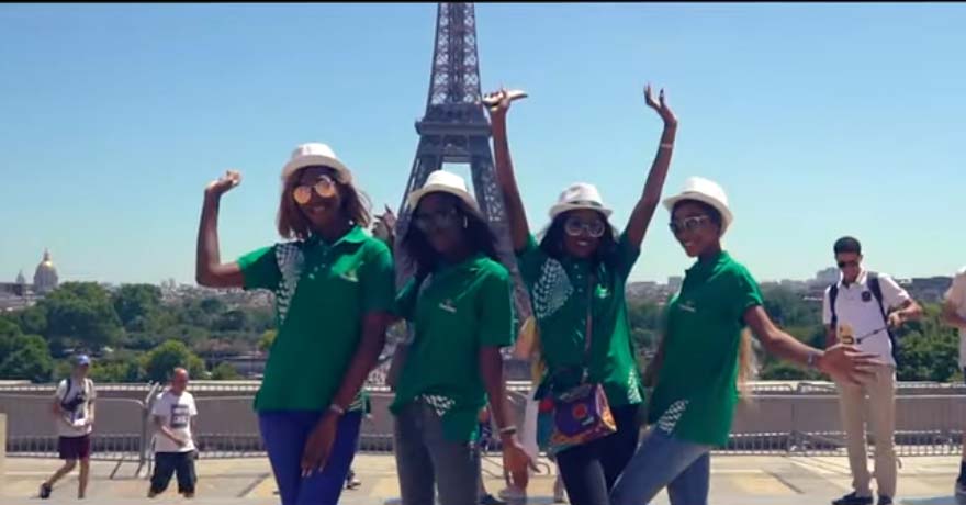 Replongez au cœur du voyage  à paris offert par Beaufort Lager à  Tara Gueye et à ses dauphines