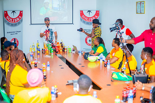 VISITE D'USINE SOLIBRA ZI 1: HAYEK HASSAN FAIT UNE SURPRISE AUX INTERNAUTES