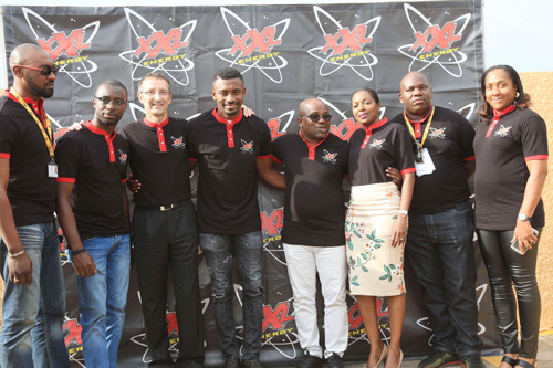 Salomon KALOU égérie de la marque XXL ENERGY, C’EST PETIT MAIS C’EST PUISSANT