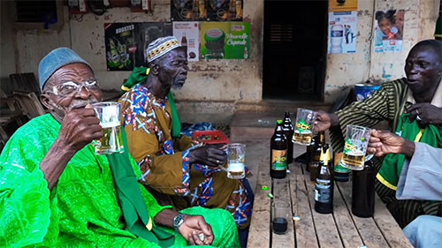 BOCK a posé ses casiers à Korhogo et Abengourou pour renouveler les liens avec ses Bockoliseurs à l'occasion de l'indépendance de la Côte d'Ivoire