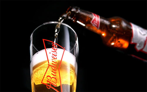 BUDWEISER, le très célèbre au goût onctueux, the king of beer