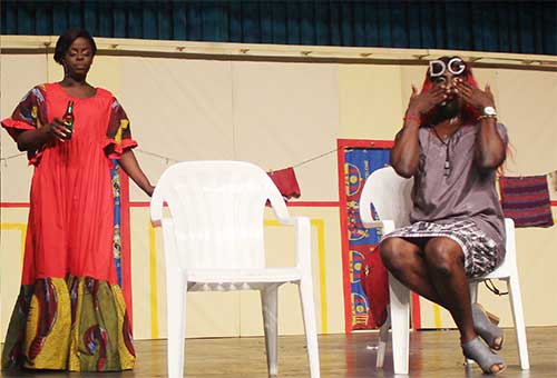 MAGNIFIQUE SPECTACLE DE IVY DERO AVEC LA CHILL