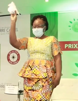 Prix Pierre Castel : Tien Lenou Sonia de la société coopérative 