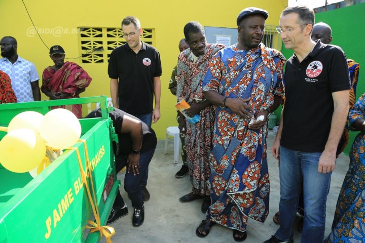 SOLIBRA RÉHABILITE LA CHEFFERIE DE BLOCKHAUSS ET FAIT DES DONS À LA POPULATION