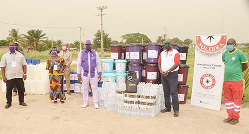 Lutte contre le Coronavirus : SOLIBRA offre des masques et des postes de lavages de mains à Bouaflé