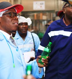 Visite d’usine des « Magiciens » et de l’équipe Gaou Production à SOLIBRA