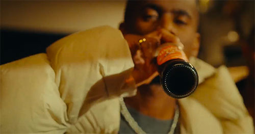 World Cola dans le tout dernier clip de Black M et Léa Djadja