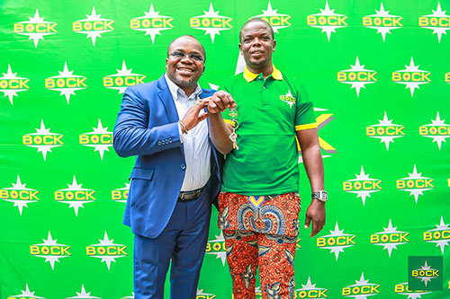 Jeu capsule Bock : Solibra remet officiellement les clés du gagnant de la villa d’une valeur de 80 millions de FCFA