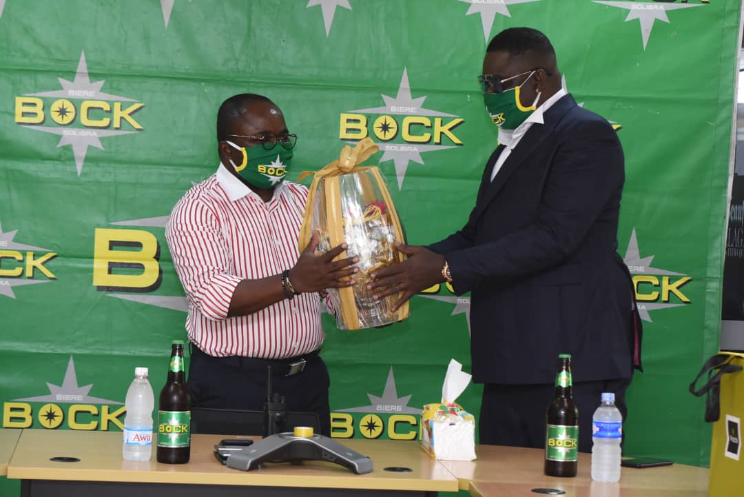 SOLIBRA a été gratifié par la visite de YODE & SIRO qui ont démontré leur reconnaissance à BOCK pour son soutien au Concert Héritage et à la culture Ivoirienne.
