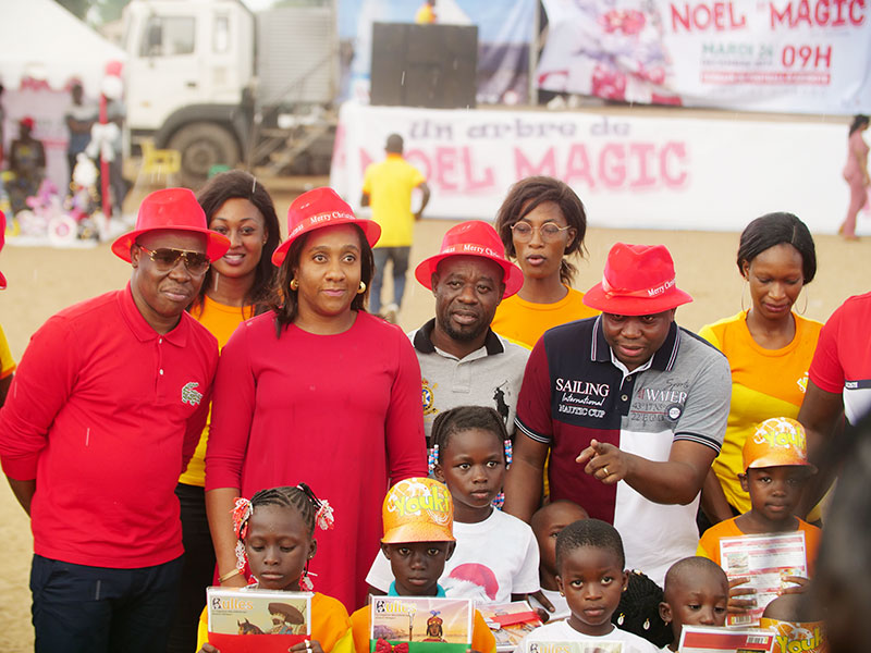 La Fondation Magic System soutenue par SOLIBRA organise un arbre de Noel spécial pour 5 000 enfants de la commune d'Abobo.